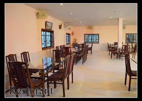 Palm Valley Hotel Sukkur 외부 사진