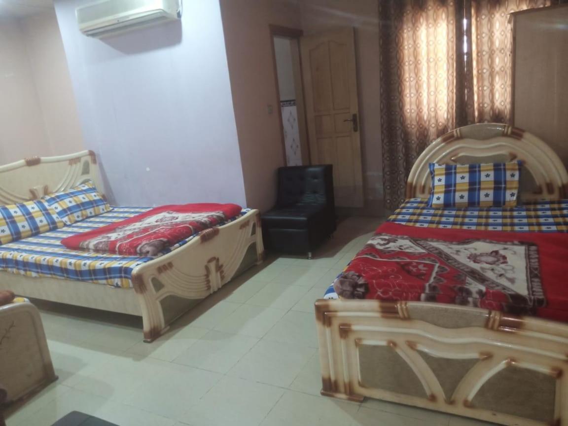 Palm Valley Hotel Sukkur 외부 사진