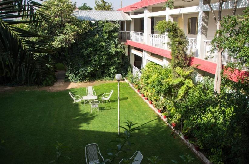 Palm Valley Hotel Sukkur 외부 사진